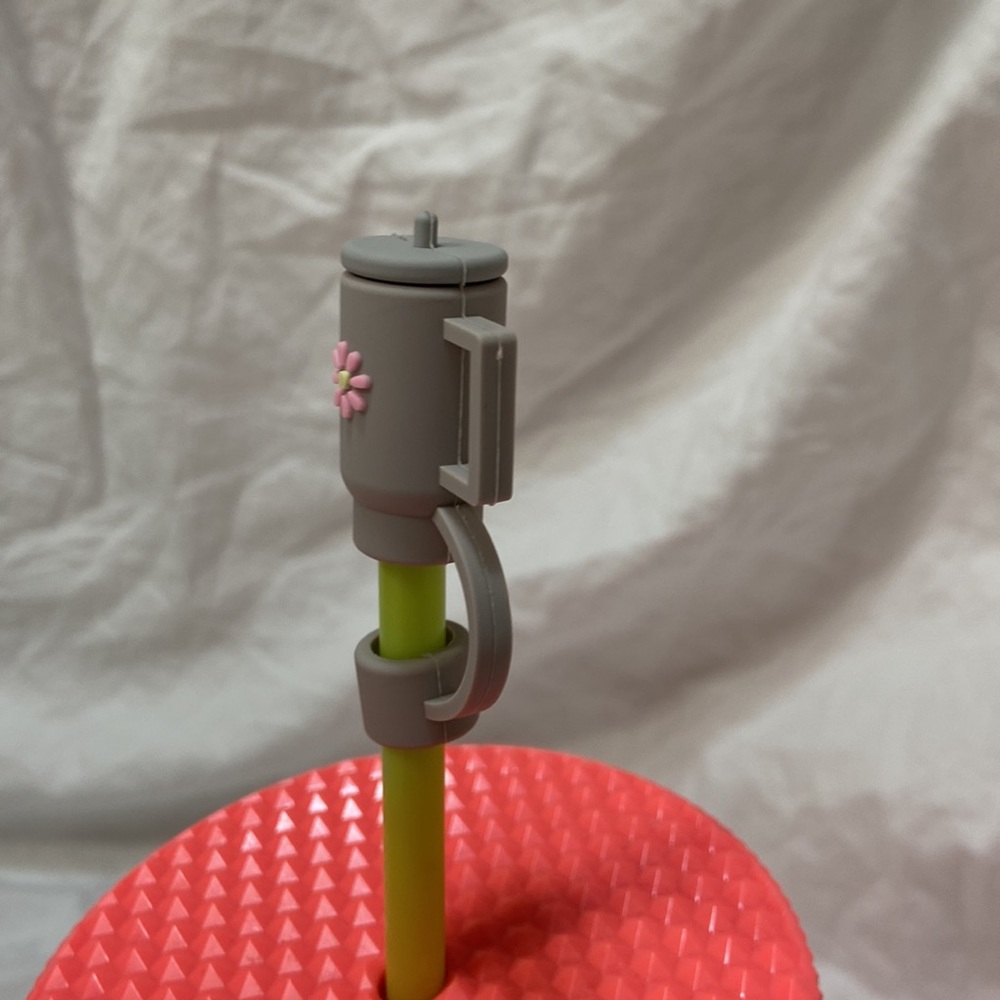SHEIN 2 silicone straw cover cap for Stanley Cup. Pink & gray straw toppers. - Picture 8 of 15